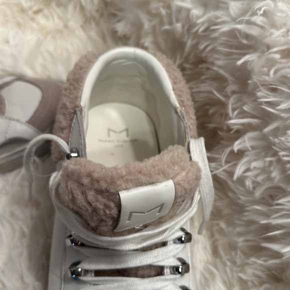 Marc Fisher LTD sneakers white with faux fur size 8M - Picture 5 of 8
